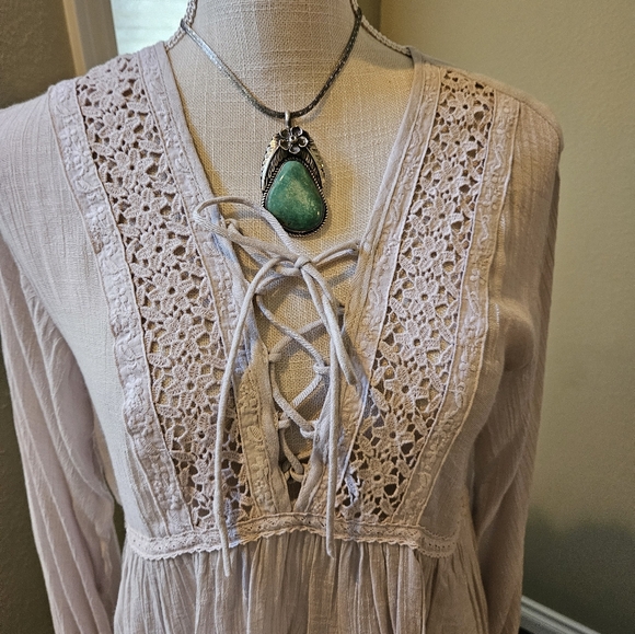 Amazing Anthropologie Gauzy Boho Blouse - Picture 2 of 7